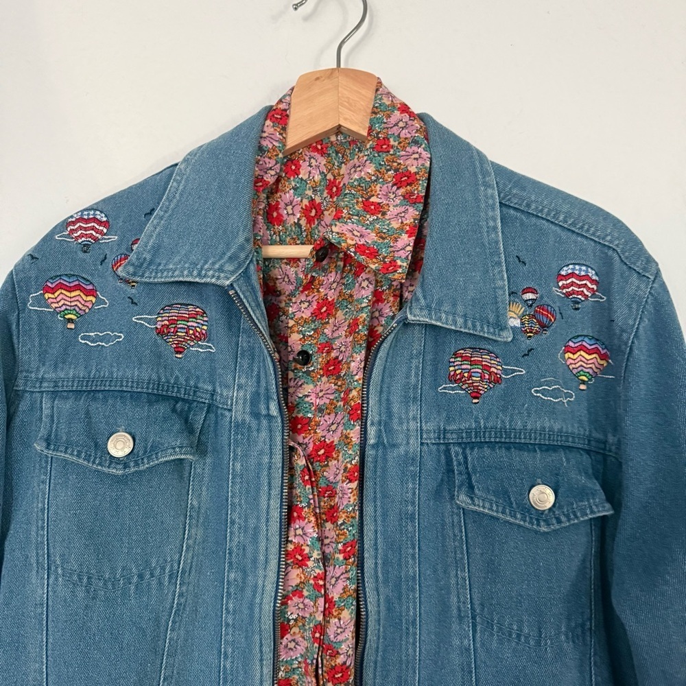 Vintage Passion‎ I Embroidered Denim Jean Jacket Hot Air Balloons Zip Up Size S - Picture 2 of 14